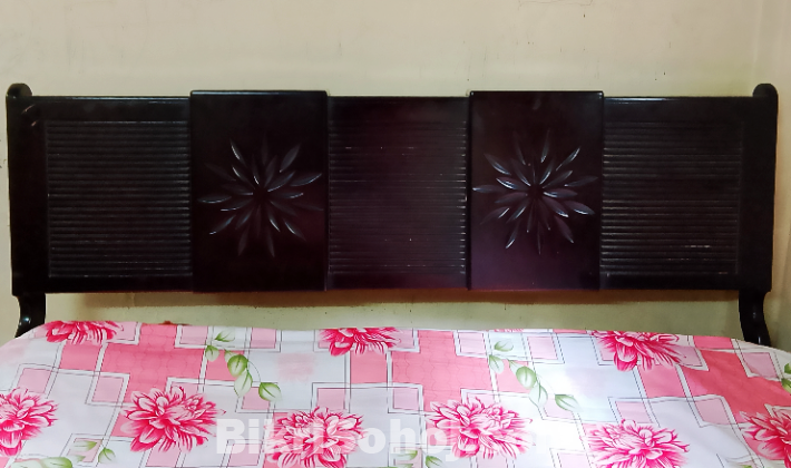 প্লাইউডের তৈরি খাট